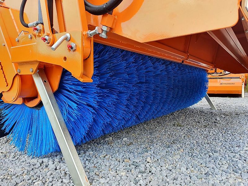 PADAGAS PROFI G KEHRMASCHINE Radlader Traktor Bema Adler