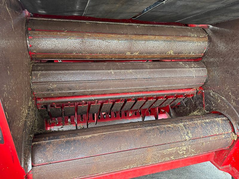 Lely Welger RP415 Round Baler **Low Bale Count** **Video Below**