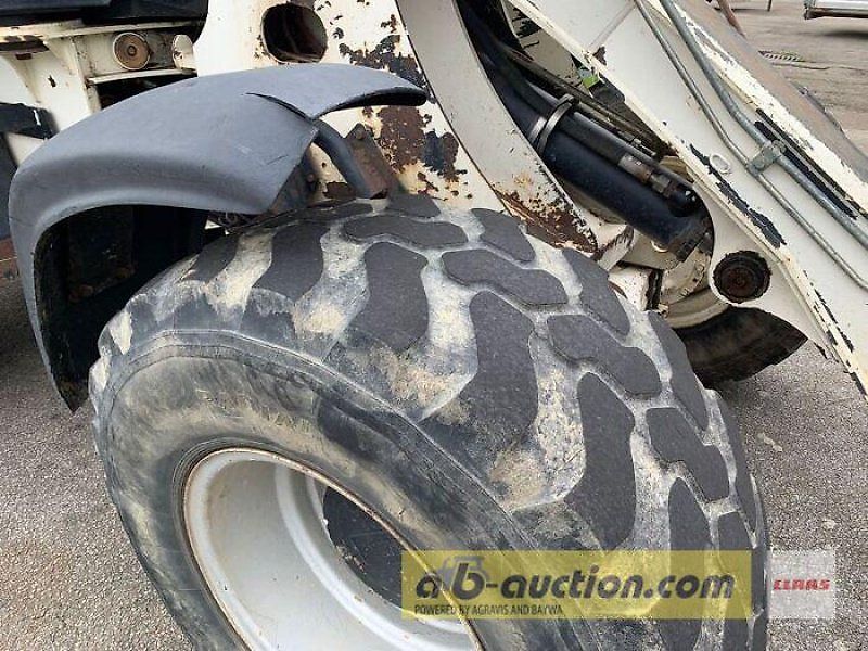 Caterpillar 908 inkl. Schaufel