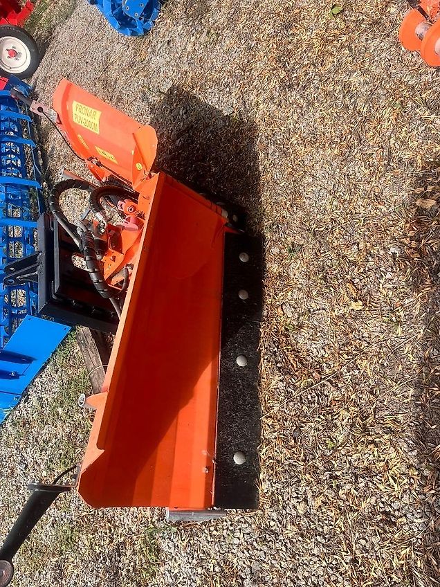 Pronar PUV 2000 M + muchii taiere otel + sanii