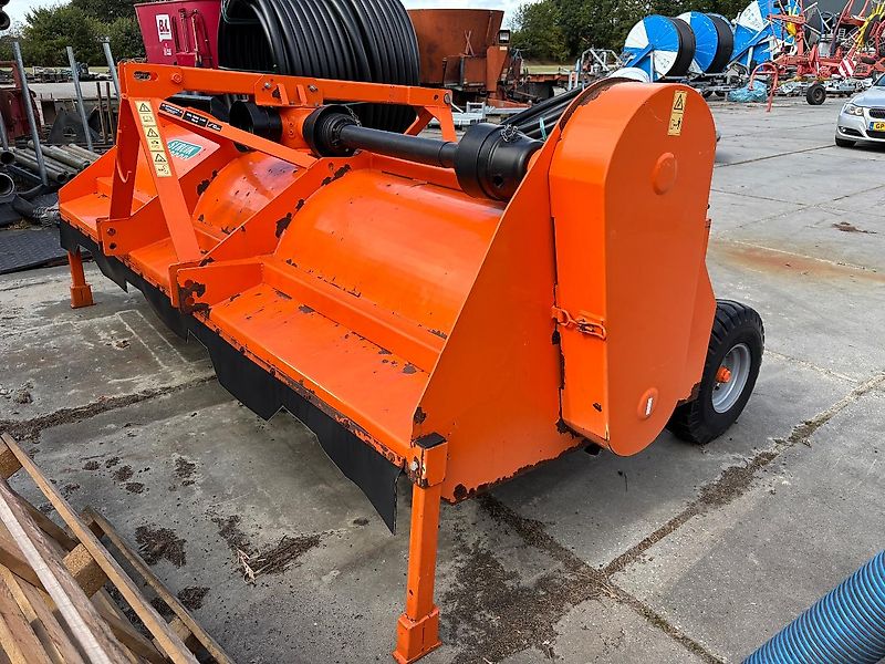 Struik 4LFKA75 Loofklapper