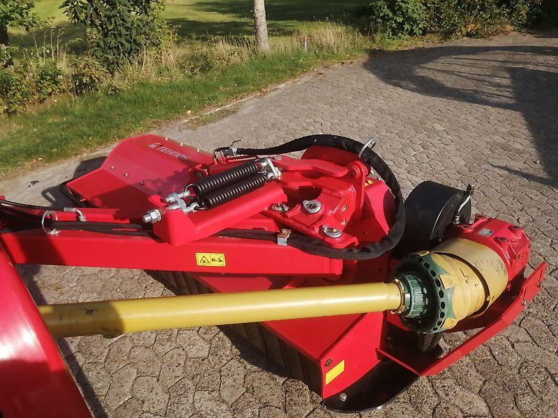 Tehnos Thenos Seitentmulcher Tehnos MB Profi LW220R Arbeitsbreite 220cm Gewicht 1042kg Seitenverschiebung 140cm 55 Grad in Gräben & 90 Grad für Wegeränder