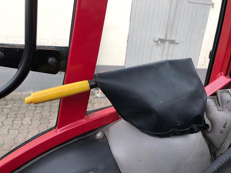 Shibaura Shibaura ST 333 Kompaktschlepper + Winterdienst Zubehör * 33 PS