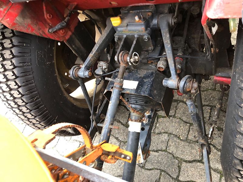 Shibaura Shibaura ST 333 Kompaktschlepper + Winterdienst Zubehör * 33 PS