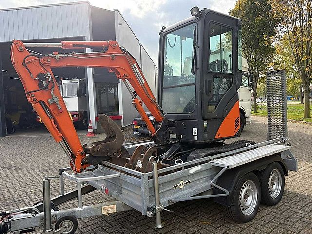Hitachi ZX17U-2