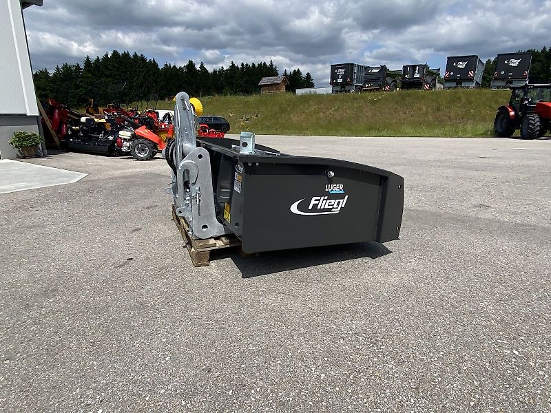 Fliegl Heck- und Hochkippschaufel