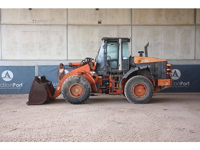 Hitachi ZW180