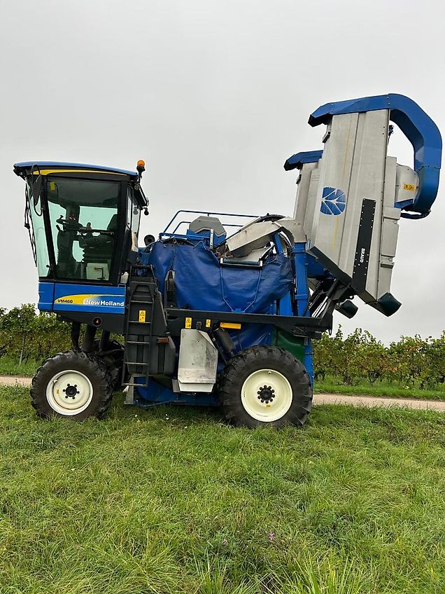 New Holland Braud VM460