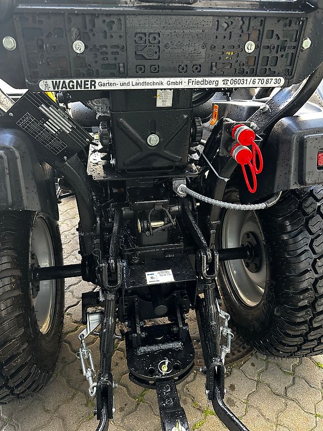 Solis 26 HST, 26 PS, Sonderedition " Panther schwarz" FRONTLADER, intern 74850