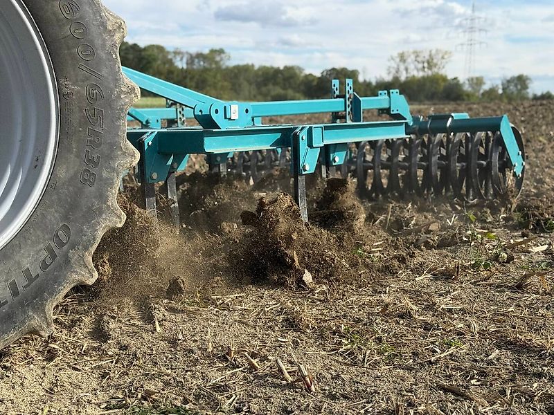 BM Maschinenbau Grubber Generalüberholt mit Walze 2,5m Dachringwalze inkl. Tragarme FRÜHKAUF