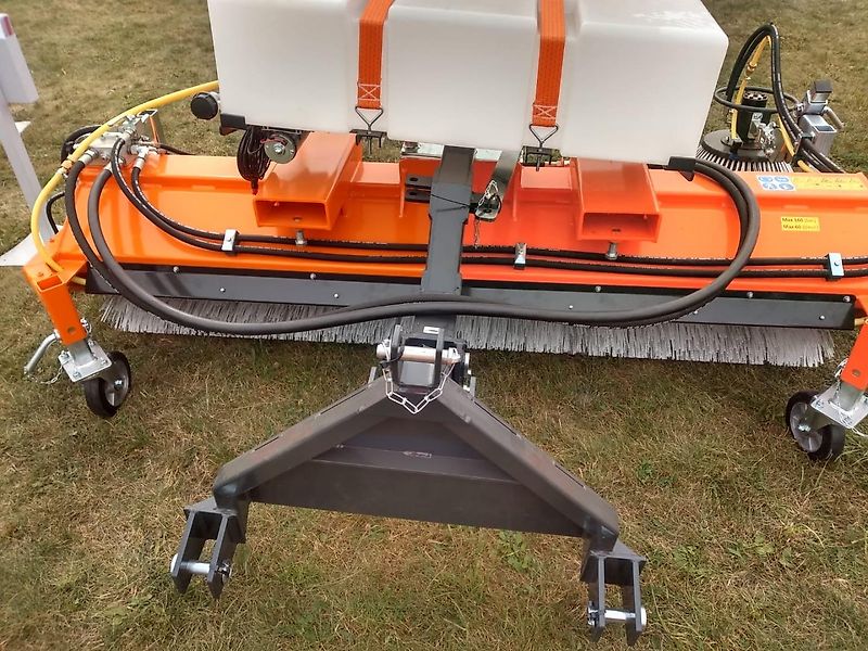 TALEX ECO CLEAN 230 CM mit Seitenbesen und Wasserbehälter