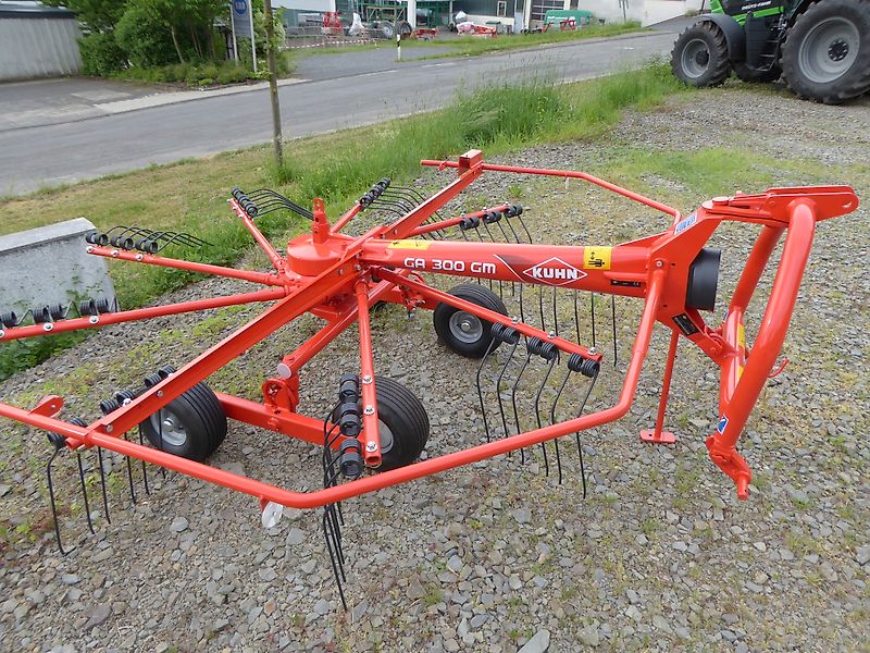 Kuhn GA 300 GM TANDEMACHSE