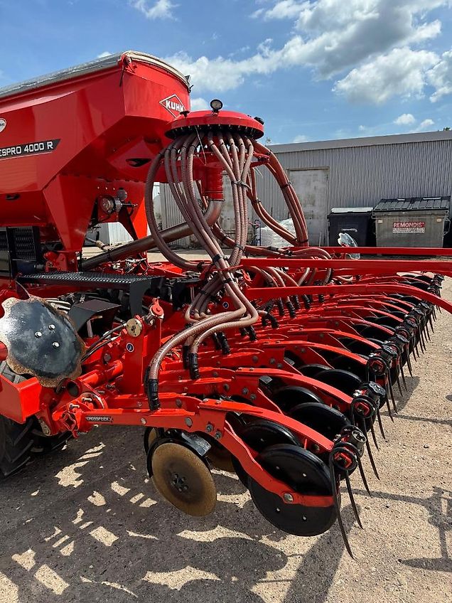 Kuhn ESPRO 4000 R (VISTAFLOW)