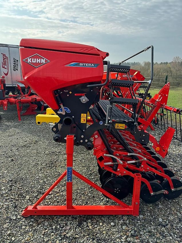 Kuhn Sitera 3030-24 E