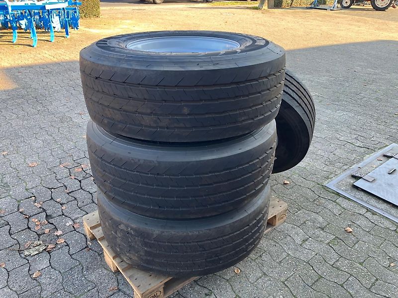 Strautmann - Knies - Kröger - Branter - Rudolph Kompletträder 385/65R24 NEU