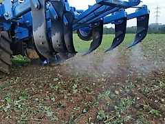 Bremer Maschinenbau Tiefenlockerer Parall PS 6 VÜ Bio Magic - und der Boden lebt