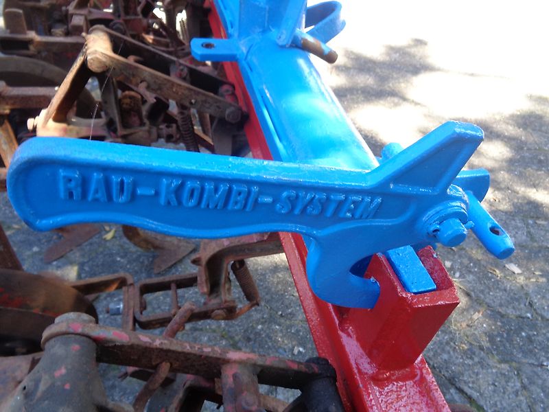 Rau Hackgerät 6 reihig mit Exaktsteuerung Hackschutzscheiben je Reihe 3 Hackschare alleArbeitswerkzeuge Stufenlos Verstellbar