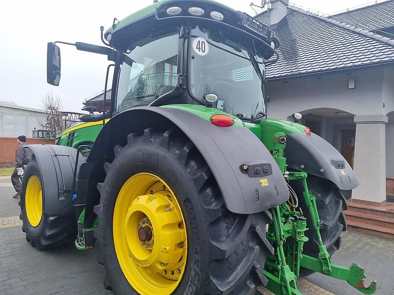 John Deere 8320R