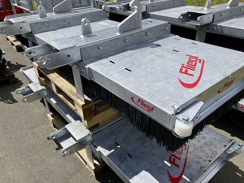 Fliegl KEHRBESEN LÖWE 2.500MM