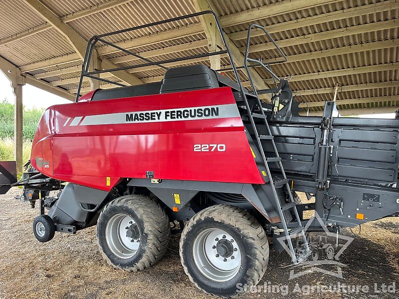Massey Ferguson 2270 Baler