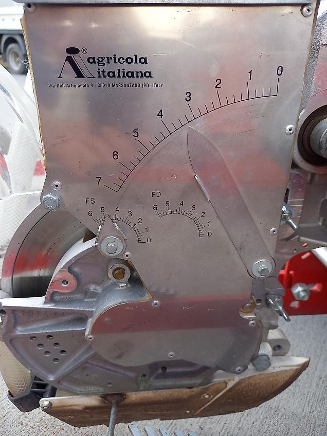 Agricola Italiana SNT-2-290 ( mit Granulatstreuer )