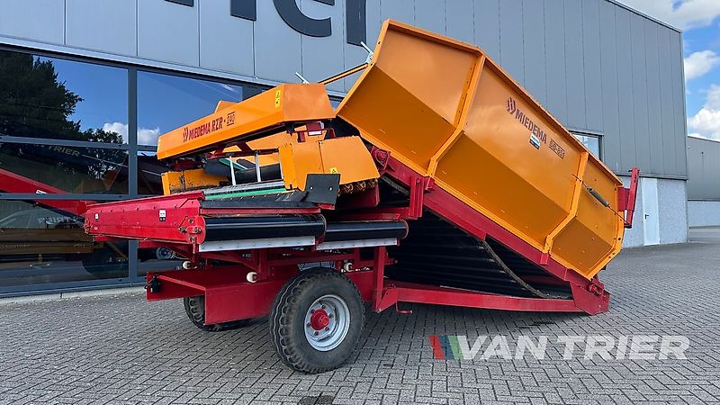 Miedema SB851 Receiving hopper