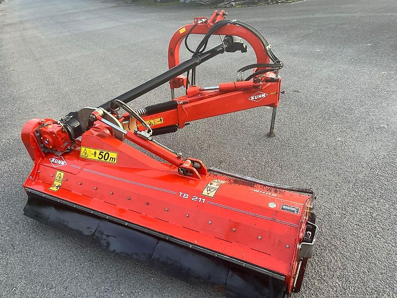Kuhn TB 211