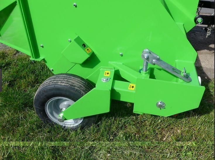 TALEX Heuwender/Schwadwender Bocian 225