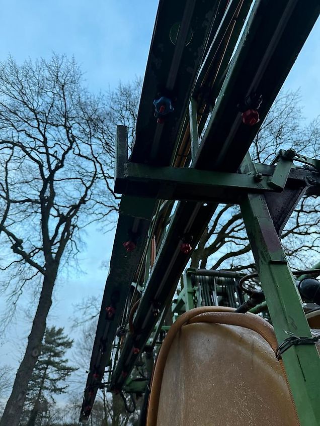 Dammann Aufbauspritze 24 Meter 2000L TÜV Guter Zustand