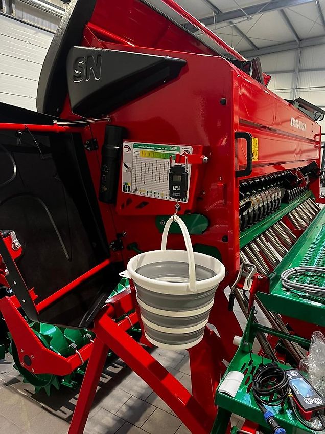 AGRO-MASZ SN301