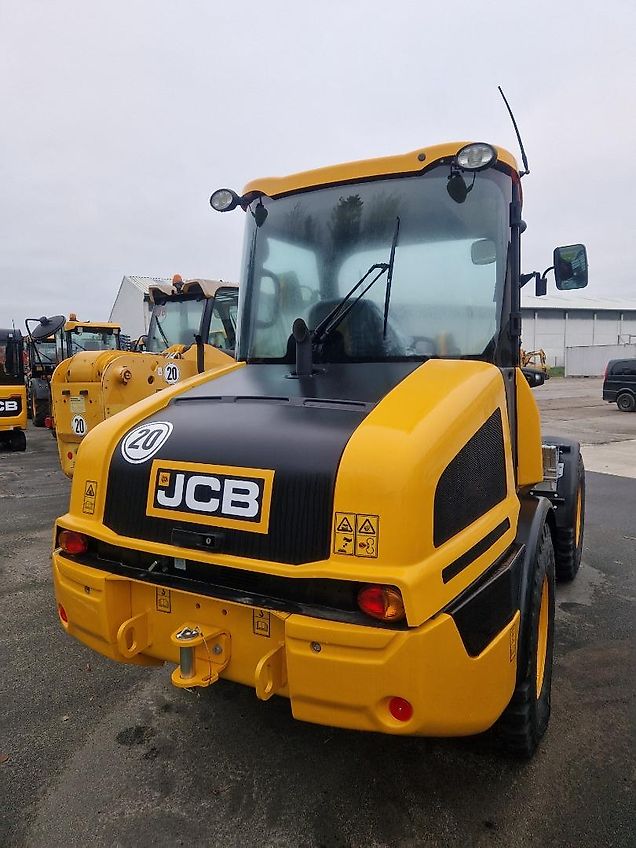 JCB 406