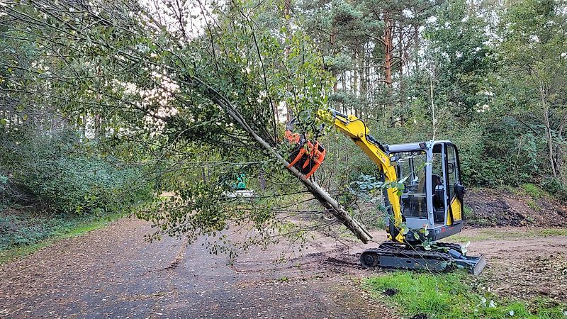 KX-TreeShears KX210 ...der innovative Fällgreifer von KX-Treeshears aus Finnland für Bagger von 1,8- 5t Einsatzgewicht