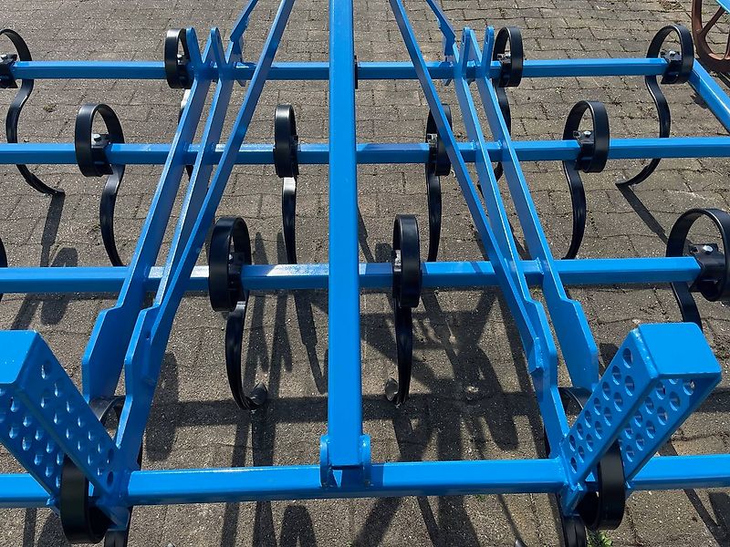 BM Maschinenbau Federzinkenegge 3m 4Balkig Optional mit Walze FRÜHKAUF nach Wunsch oder mit Stützrädern