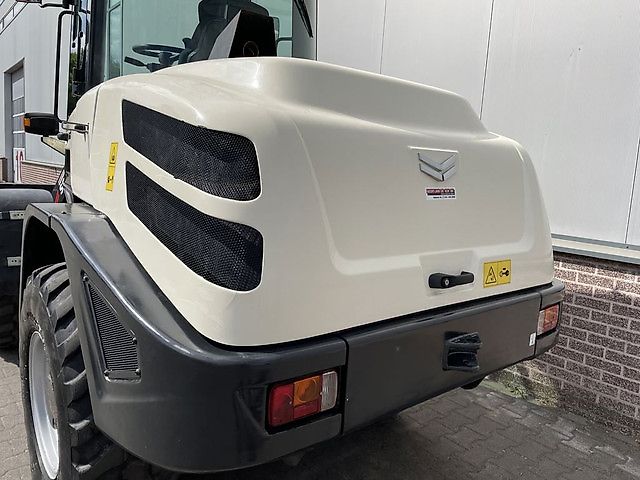 Schaeff TL100 (Yanmar V100)