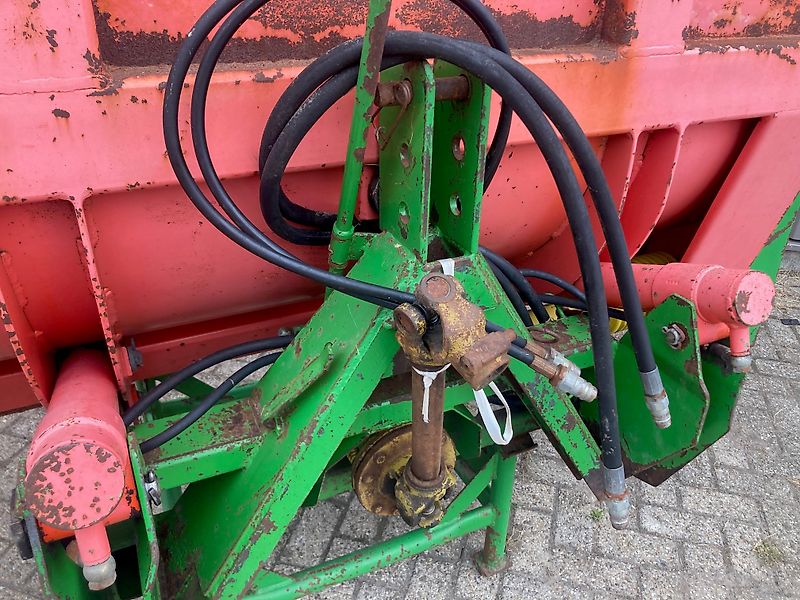 Holaras Panda 1800 uitkuilbak