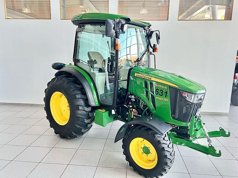 John Deere 4066R