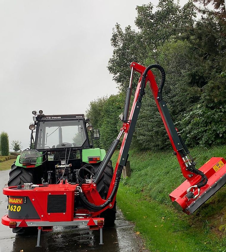 Omarv Böschungsmulcher Auslegemulcher Schlegelmulcher Mulcher