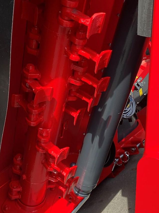 Omarv Böschungsmulcher Auslegemulcher Schlegelmulcher Mulcher