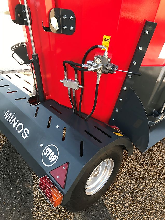 Minos Agri Futtermischwagen T-DYKM 2K