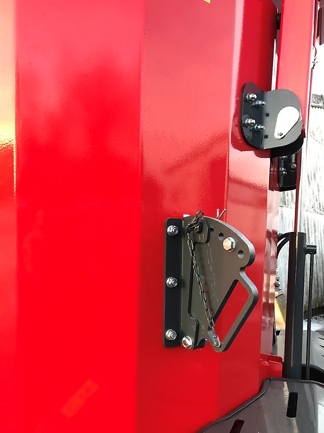 Minos Agri Futtermischwagen T-DYKM 2K