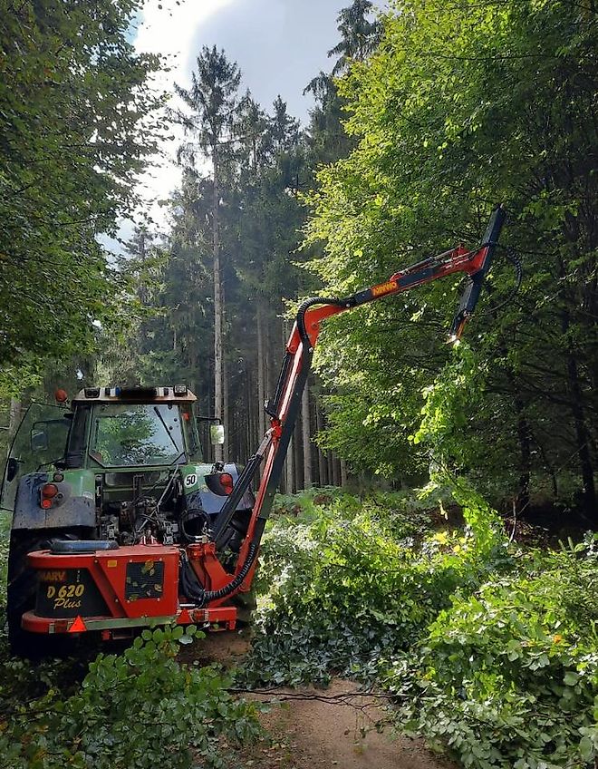 Omarv Böschungsmulcher Auslegemulcher Schlegelmulcher Mulcher