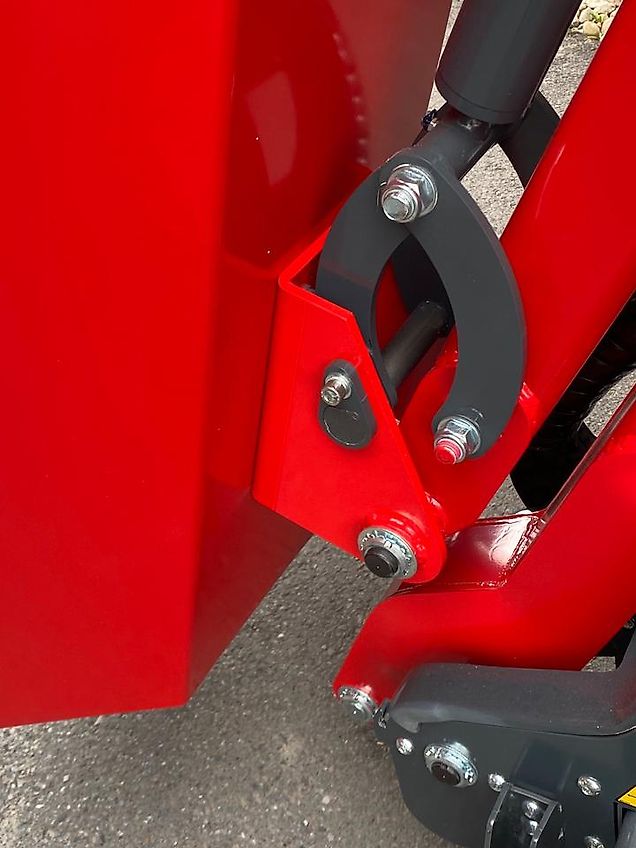 Omarv Böschungsmulcher Auslegemulcher Schlegelmulcher Mulcher