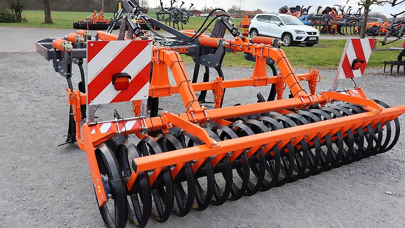 AgroXX TRIPLE-XC 3.0-10 ZINKEN GEFEDERT -- MULCHGRUBBER PREMIUM MIT DACHRINGWALZE--