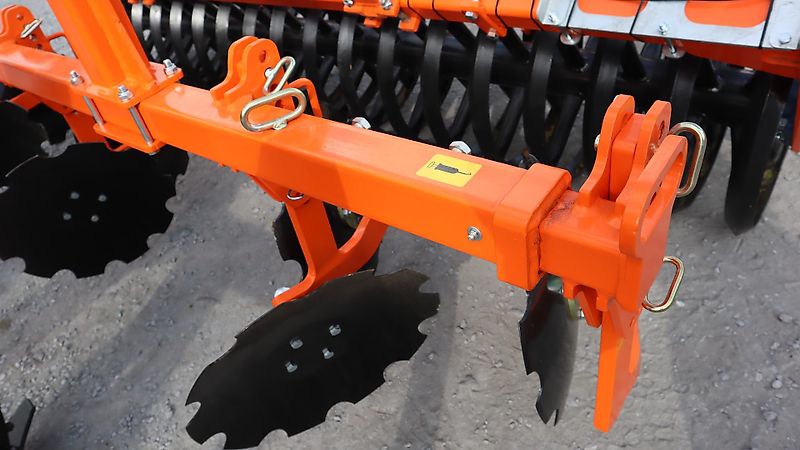 AgroXX TRIPLE-XC 3.0-10 ZINKEN GEFEDERT -- MULCHGRUBBER PREMIUM MIT DACHRINGWALZE--