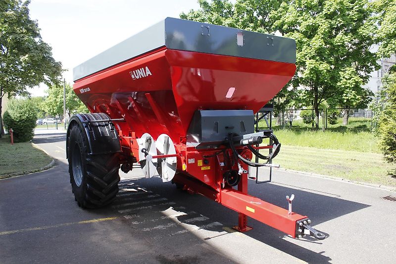 Unia RCW 120 Plus H Kalkstreuer Düngerstreuer 12000 L