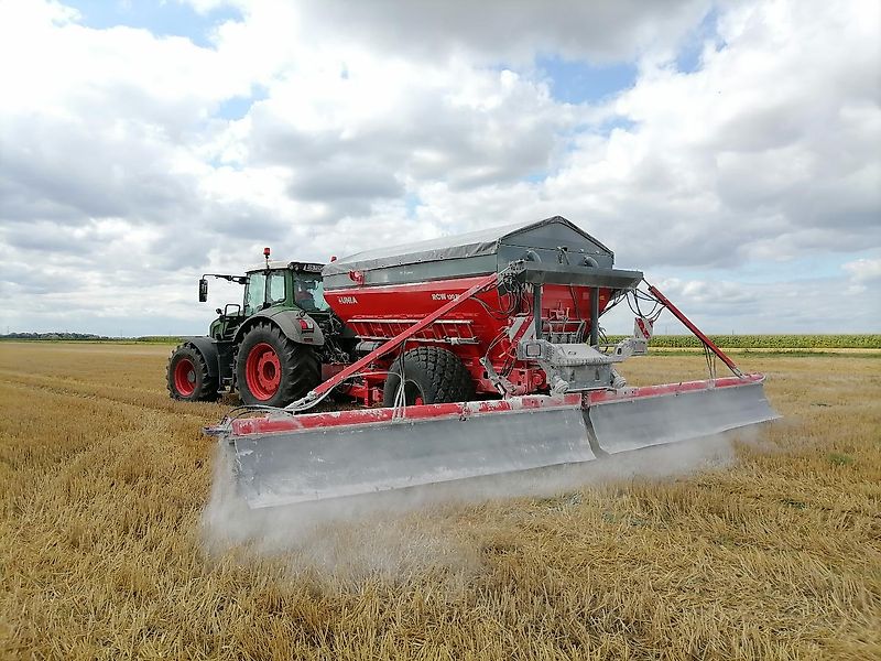 Unia RCW 120 Plus H Kalkstreuer Düngerstreuer 12000 L