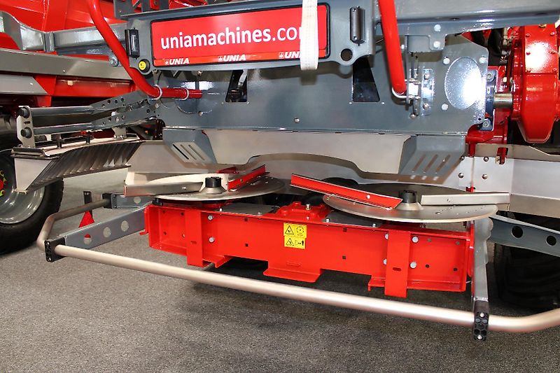 Unia RCW 120 Plus H Kalkstreuer Düngerstreuer 12000 L