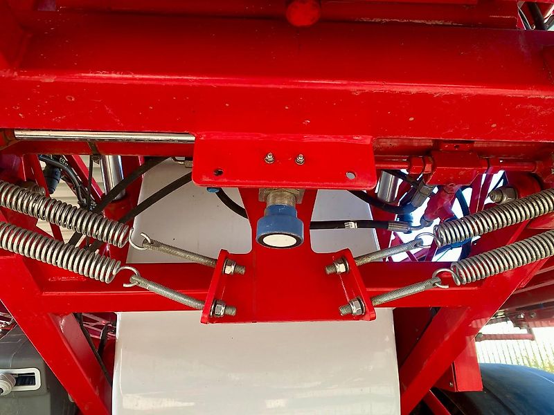 Unia Heron 6030 Anhängespritze 6000 L 30 m Gestänge