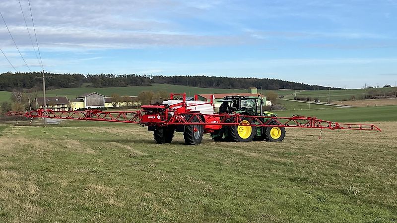 Unia Heron 6030 Anhängespritze 6000 L 30 m Gestänge