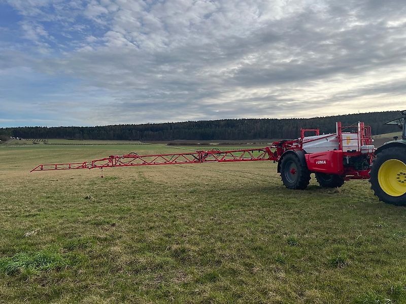 Unia Heron 6030 Anhängespritze 6000 L 30 m Gestänge